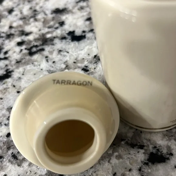 Vintage TARRAGON The Lenox Spice Garden 1992 Fine Porcelain Spice Jar - Picture 6 of 8